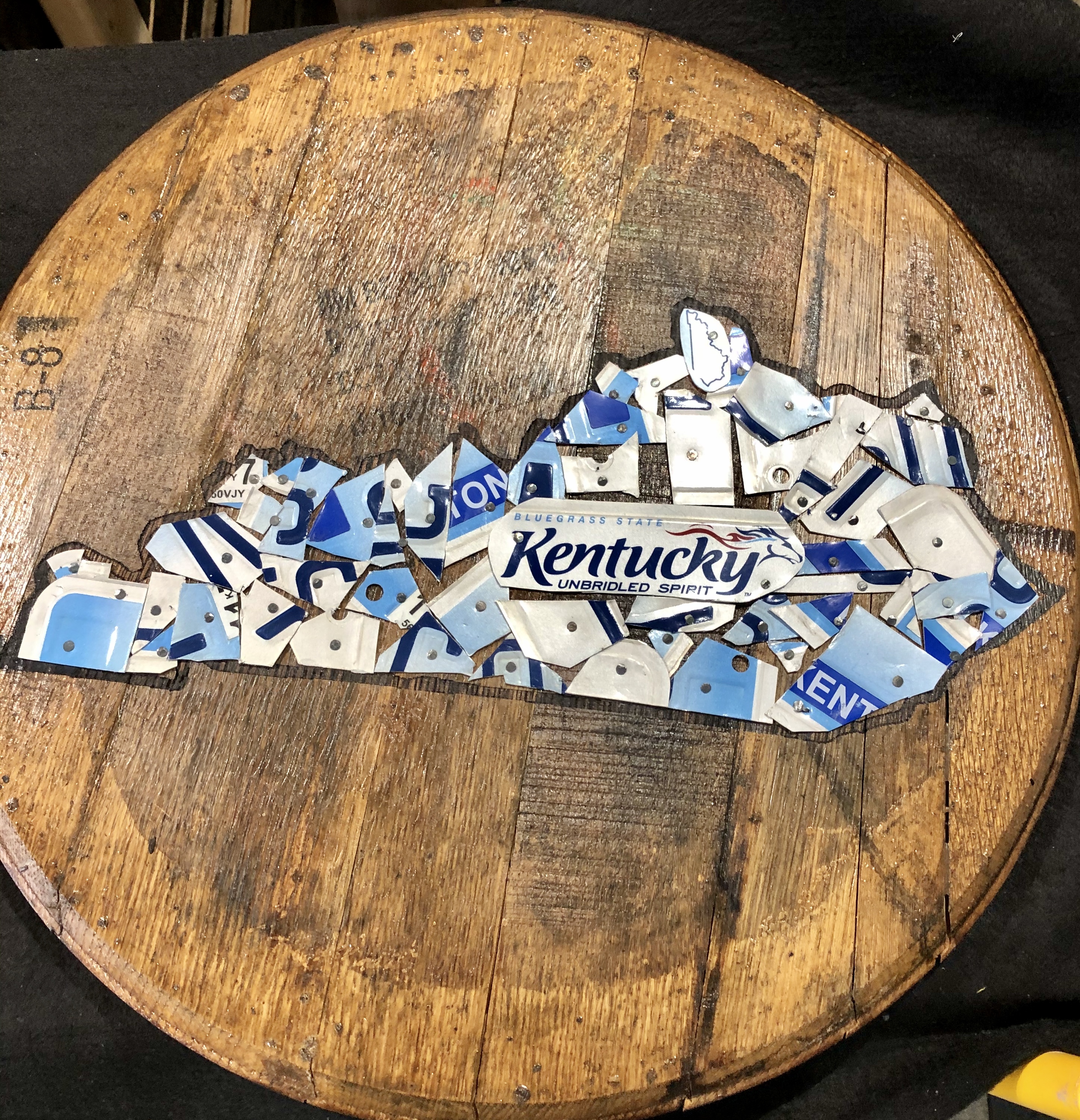 Kentucky state art barrel lid